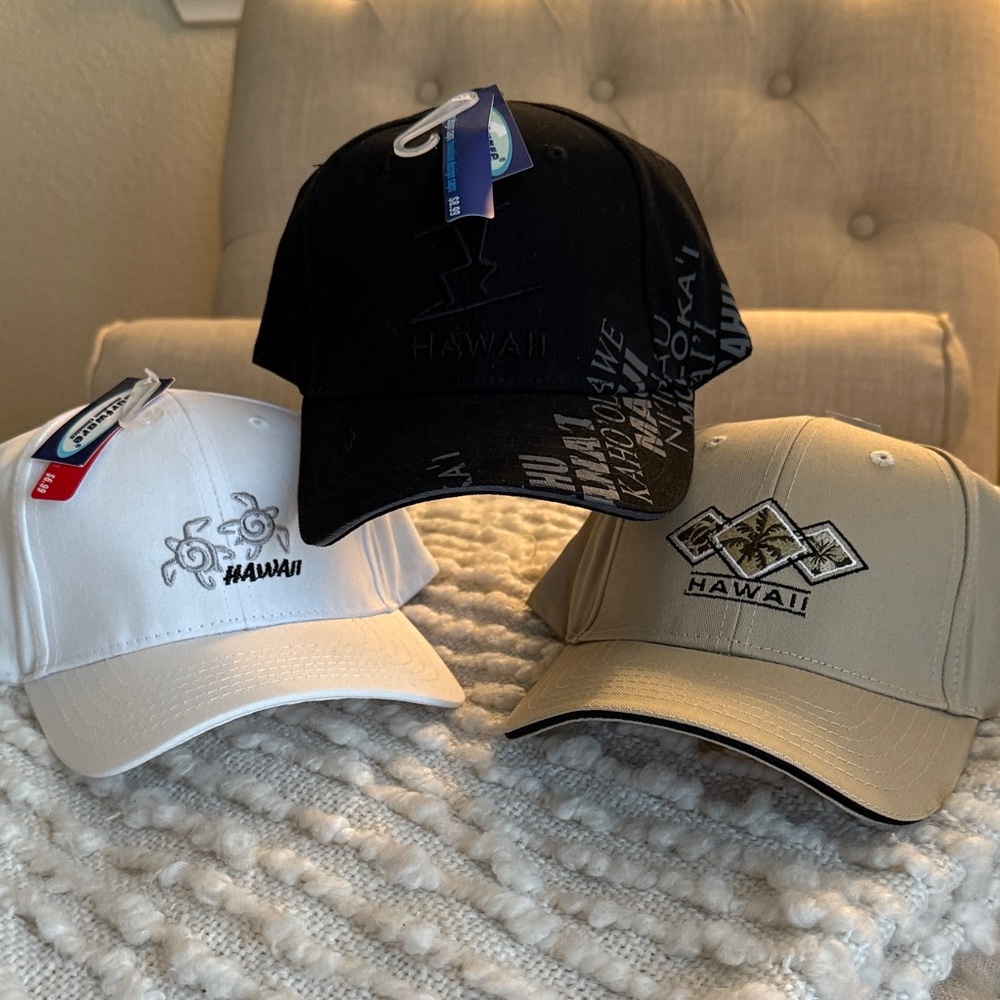 Hawaii Embroidered Caps Set